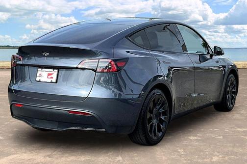 Silver 2023 Tesla Model Y Long Range