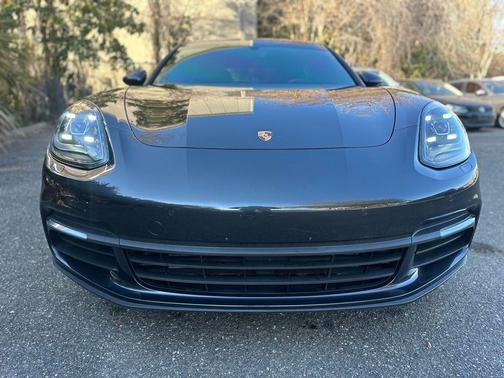 Gray 2019 Porsche Panamera Base