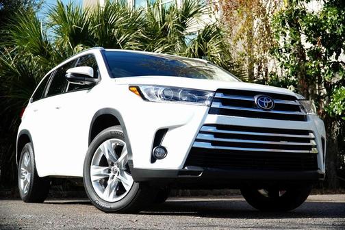 2017 Toyota Highlander Limited