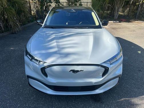 Space White Metallic 2023 Ford Mustang Mach-E Premium