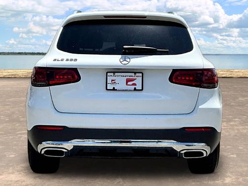 White 2021 Mercedes-Benz GLC 300 4MATIC