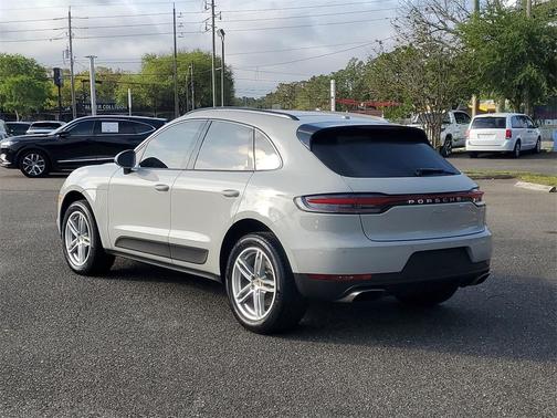 2021 Porsche Macan Base