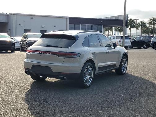 2021 Porsche Macan Base