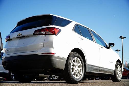 2022 Chevrolet Equinox LS