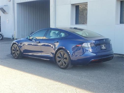 2022 Tesla Model S Base