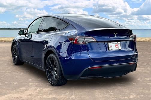 Blue 2023 Tesla Model Y Long Range
