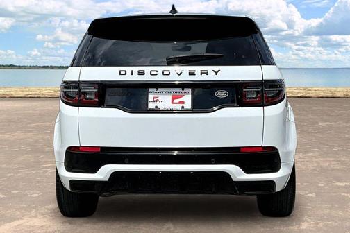 Fuji White 2022 Land Rover Discovery Sport R-Dynamic SE