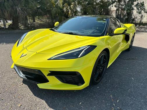 2020 Chevrolet Corvette Stingray w/3LT