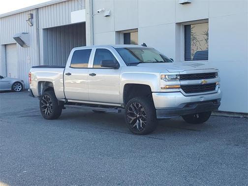 2018 Chevrolet Silverado 1500 Custom