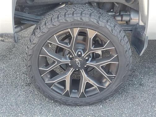 2018 Chevrolet Silverado 1500 Custom