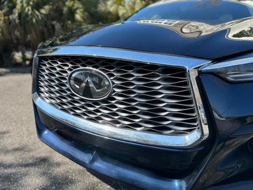 2022 INFINITI QX55 LUXE