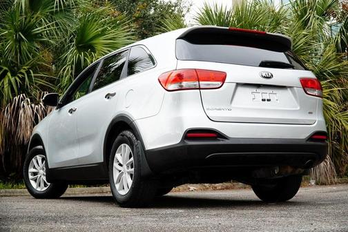 2018 Kia Sorento L