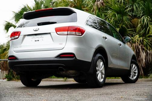2018 Kia Sorento L