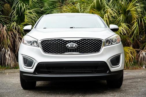 2018 Kia Sorento L