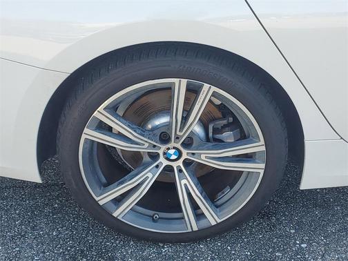 2020 BMW 330 i
