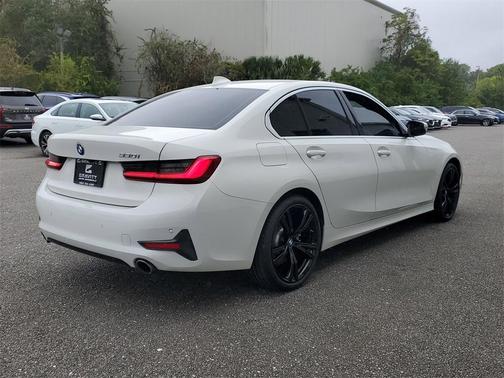 2020 BMW 330 i