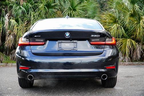 2022 BMW 330 i xDrive