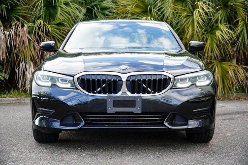 2022 BMW 330 i xDrive