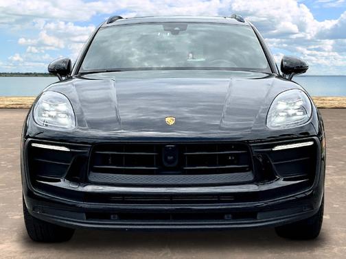 Black 2023 Porsche Macan Macan