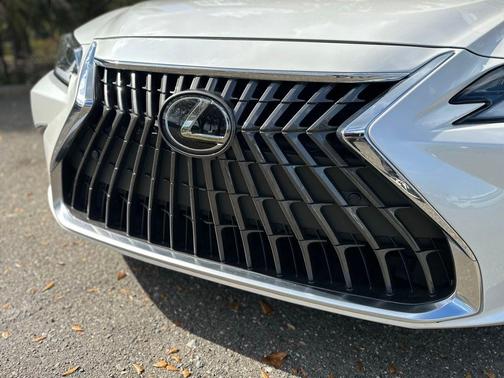 2024 Lexus ES 350 350