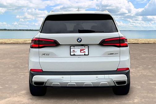 Alpine White 2021 BMW X5 sDrive40i