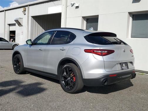 2020 Alfa Romeo Stelvio Base
