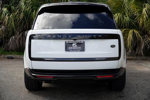 2023 Land Rover Range Rover P530 SE