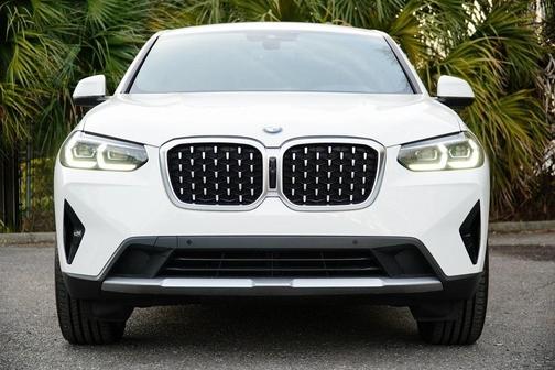 2023 BMW X4 xDrive30i