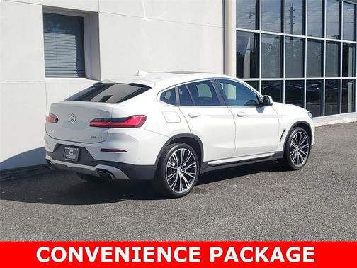 2023 BMW X4 xDrive30i