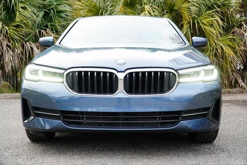 2023 BMW 530 i