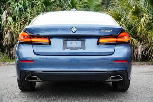 2023 BMW 530 i