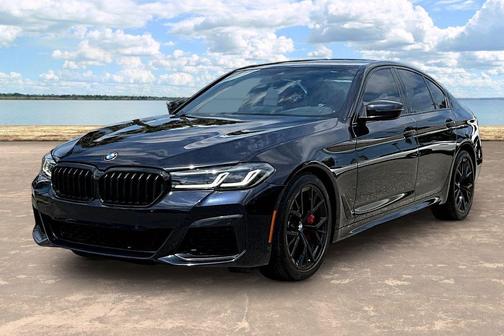 Carbon Black Metallic 2023 BMW 530 i