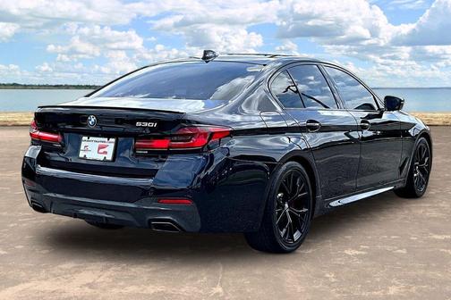 Carbon Black Metallic 2023 BMW 530 i