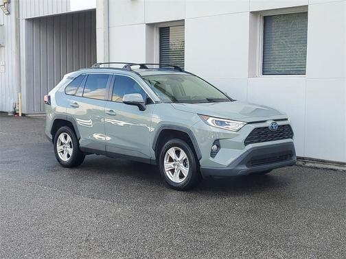 2019 Toyota RAV4 Hybrid XLE