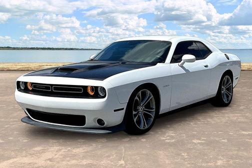 White Knuckle Clearcoat 2021 Dodge Challenger R/T