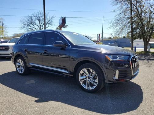 2020 Audi Q7 45 Premium Plus