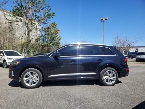 2020 Audi Q7 45 Premium Plus