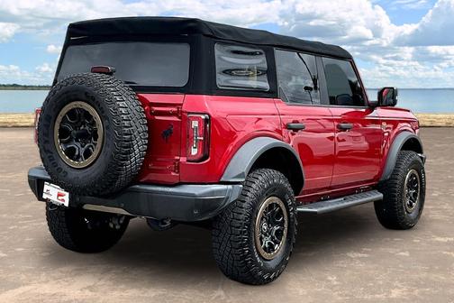 Red Metallic 2021 Ford Bronco Badlands