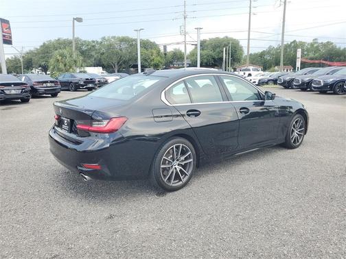 2021 BMW 330 i xDrive