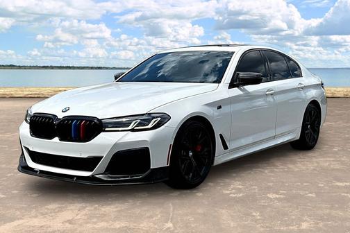 Alpine White 2022 BMW M550 M550i xDrive