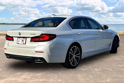Mineral White Metallic 2023 BMW 530 i