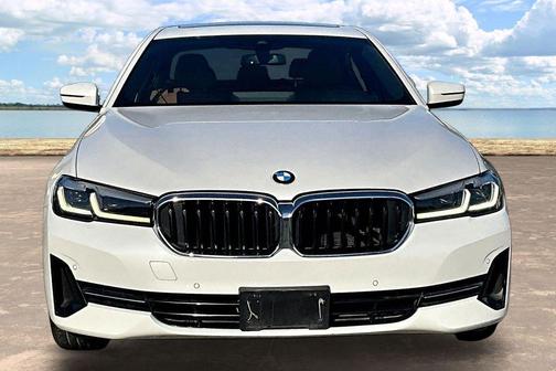 Mineral White Metallic 2023 BMW 530 i