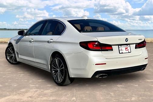Mineral White Metallic 2023 BMW 530 i