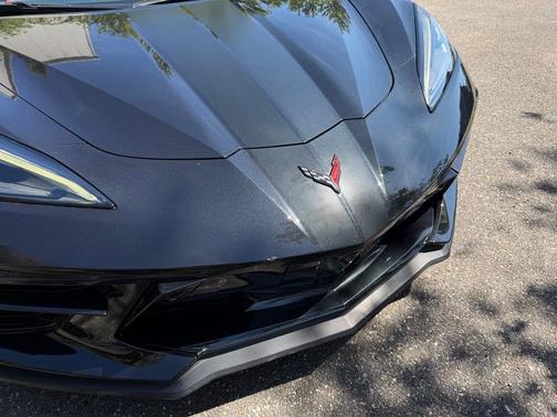Carbon Flash Metallic 2023 Chevrolet Corvette Stingray