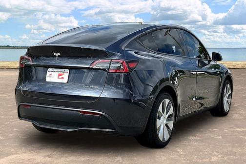 Gray 2024 Tesla Model Y Long Range