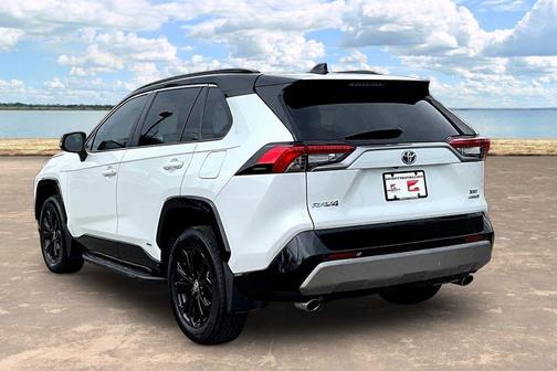 Wind Chill Pearl 2023 Toyota RAV4 Hybrid XSE