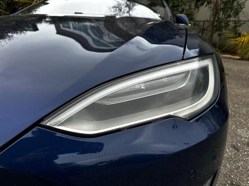2016 Tesla Model S 75D