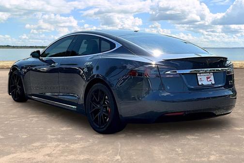 Gray 2019 Tesla Model S Performance
