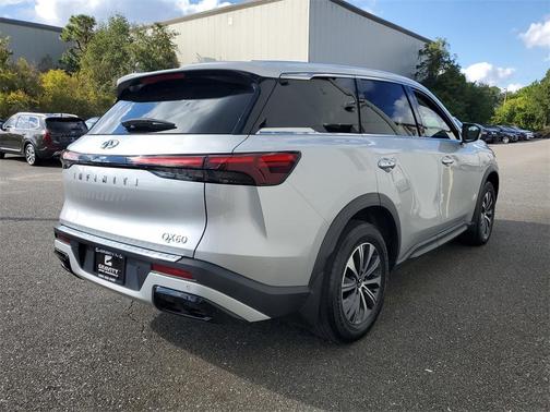 2023 INFINITI QX60 Pure