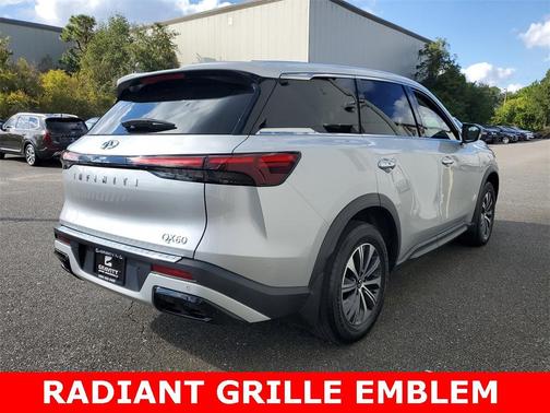 2023 INFINITI QX60 Pure